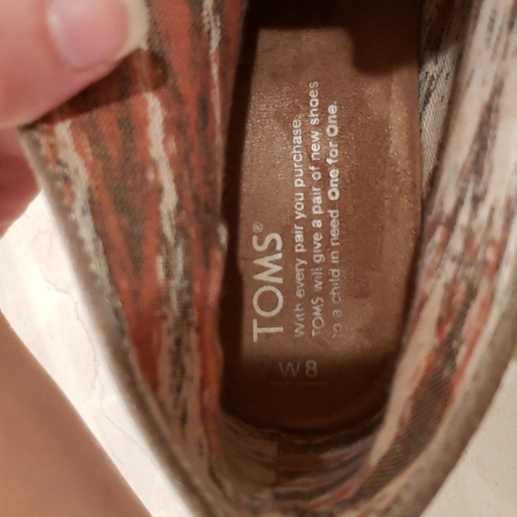 Like New Toms Kala Desert Suede Wedge - Picture 5 of 5